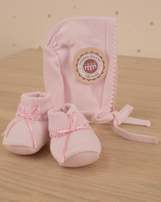 CONJUNTO GORRO Y PATUCOS