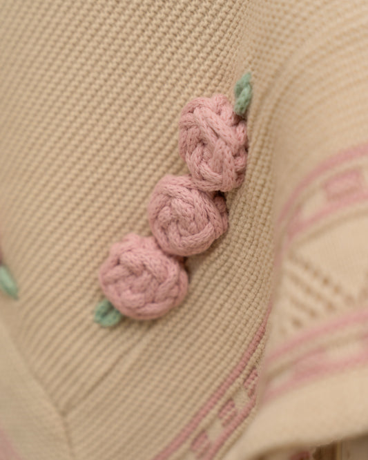 TOQUILLA CHLOE FLORES BORDADAS NOVENA FLORAL