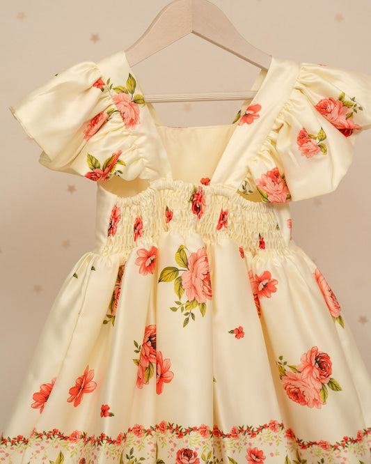 VESTIDO TALLE ALTO ARANDELAS HOMBROS