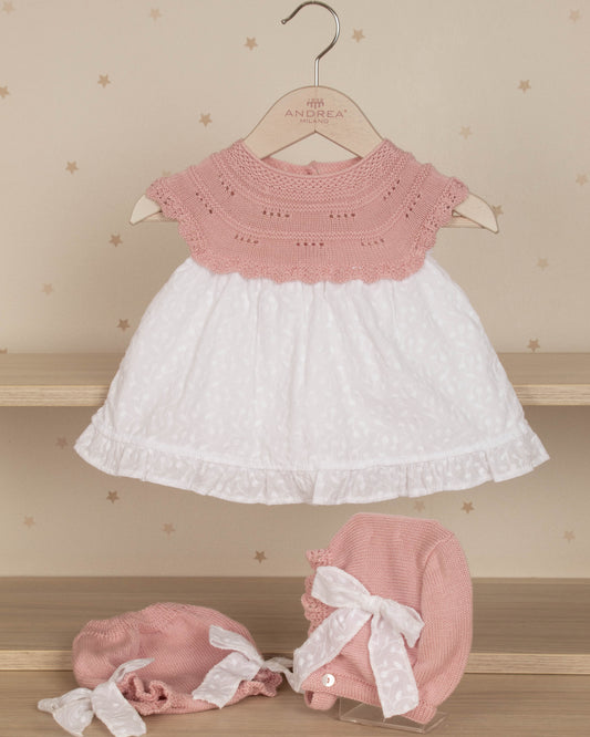VESTIDO JESUSITO TEJIDO CON RANITA Y GORRO