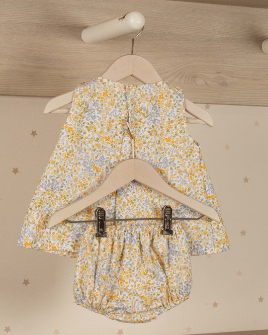 VESTIDO JESUSITO FLORES CON RANITA Y LAZO  BABY GIRL