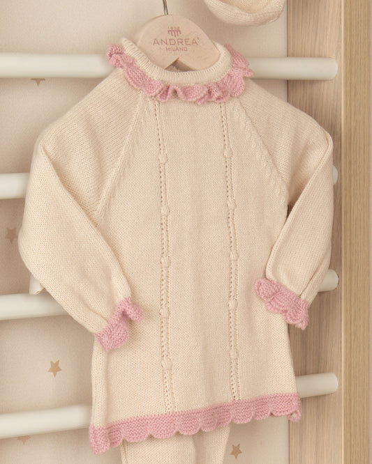 PRIMERA PUESTA MOTAS VERTICALES Y ARANDELAS TEJIDAS BABY GIRL