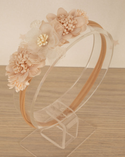 CINTILLO FLORES ADORNO CENTRAL ALMA DORADA