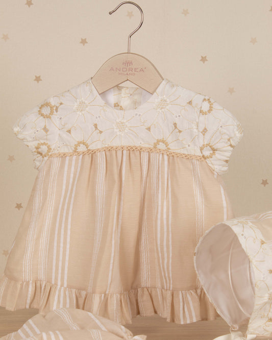 VESTIDO JESUSITO FLORES BORDADO CON GORRO Y RANITA